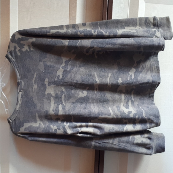 Pebble and Stone ladies top L - Picture 4 of 8